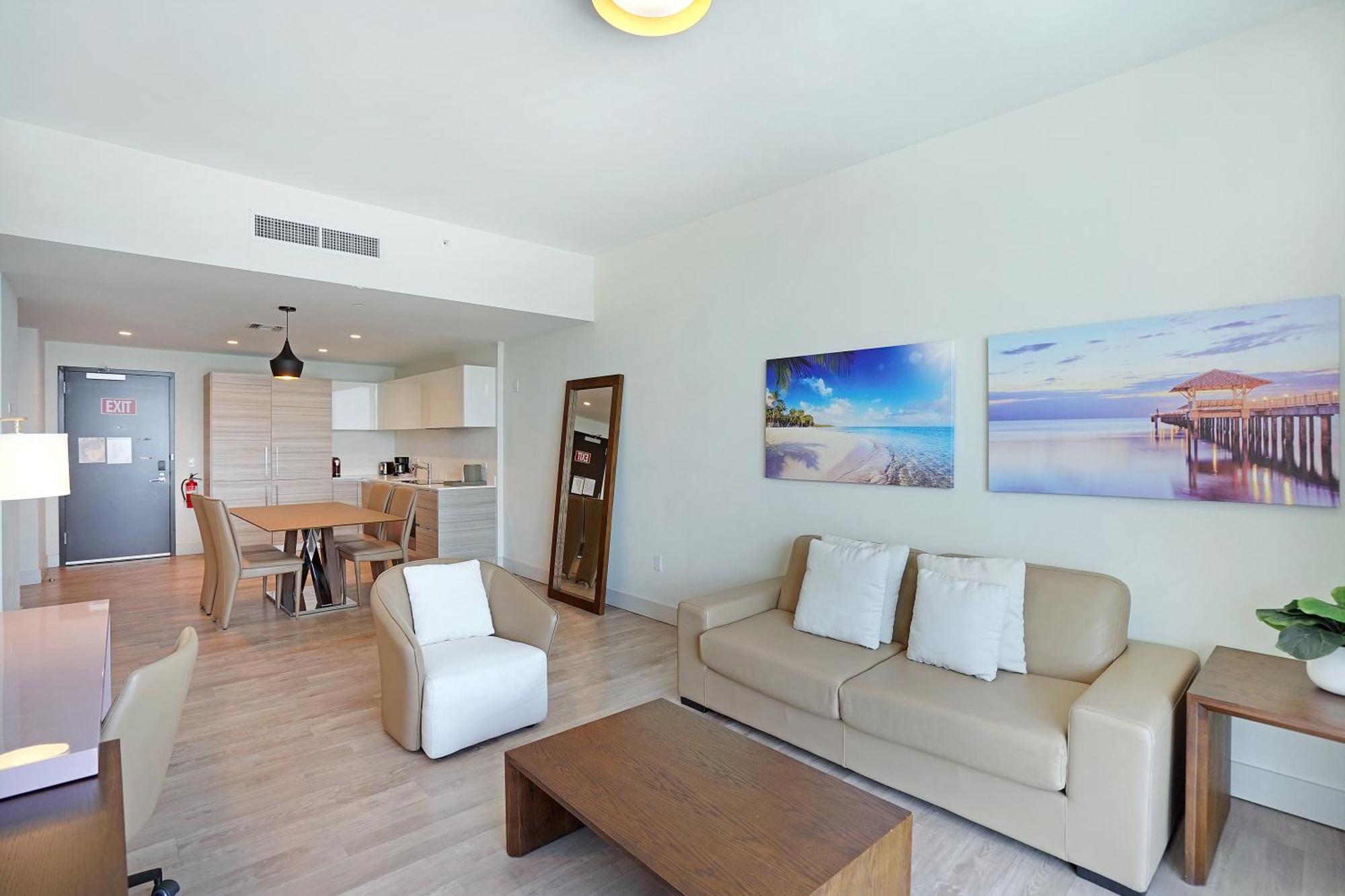 Ch Luxury Condos & Studios On The Beach 할리우드 객실 사진