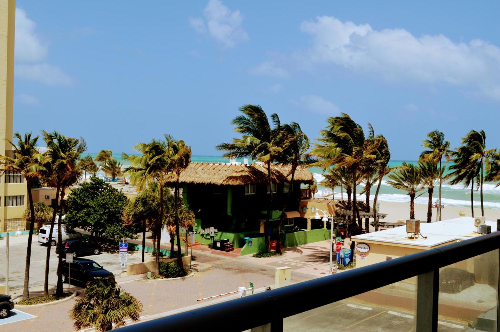 Ch Luxury Condos & Studios On The Beach 할리우드 객실 사진