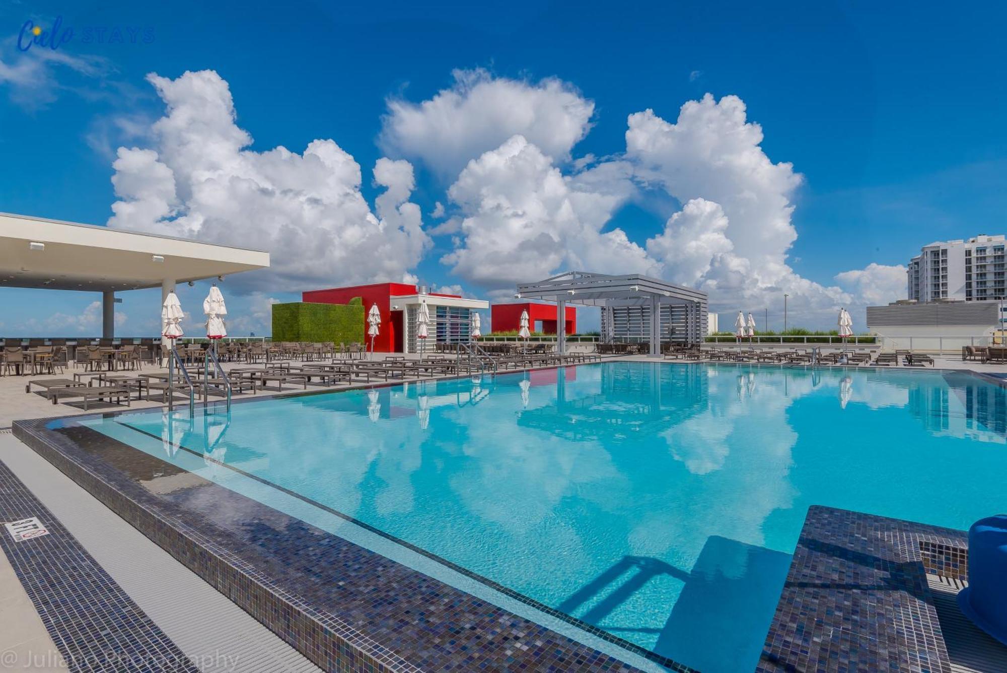 Ch Luxury Condos & Studios On The Beach 할리우드 외부 사진